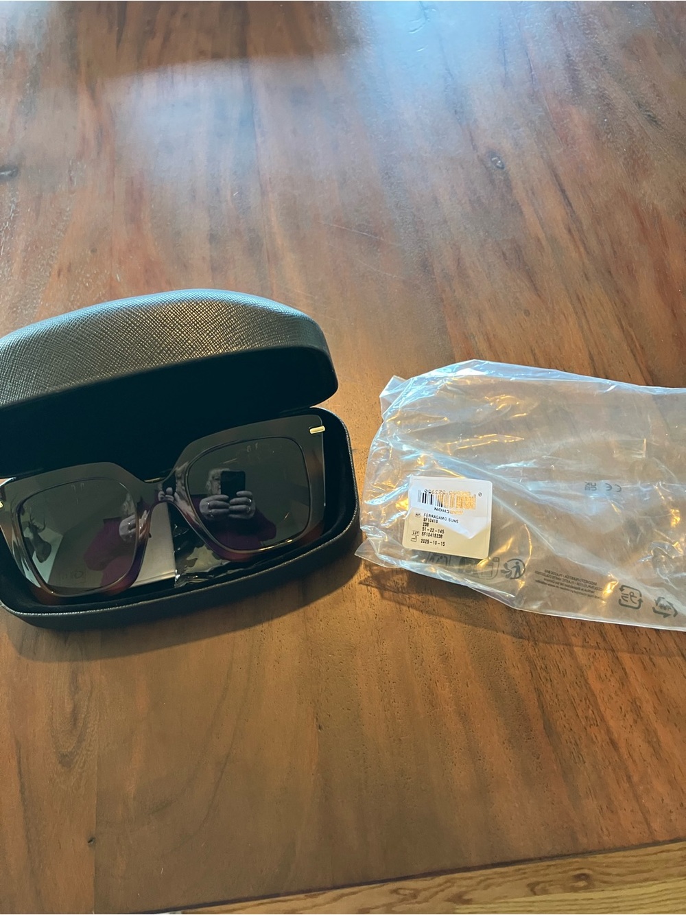 Salvatore Ferragamo Black Square Lens Sunglasses with Gold Accents AUTHENTIC - Picture 3 of 6